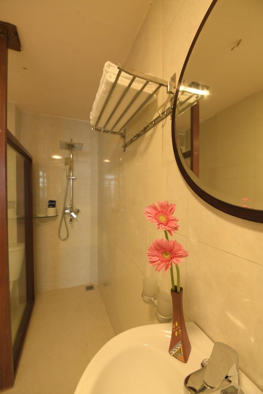 Old Quarter Family Hotel Hanoi Zewnętrze zdjęcie